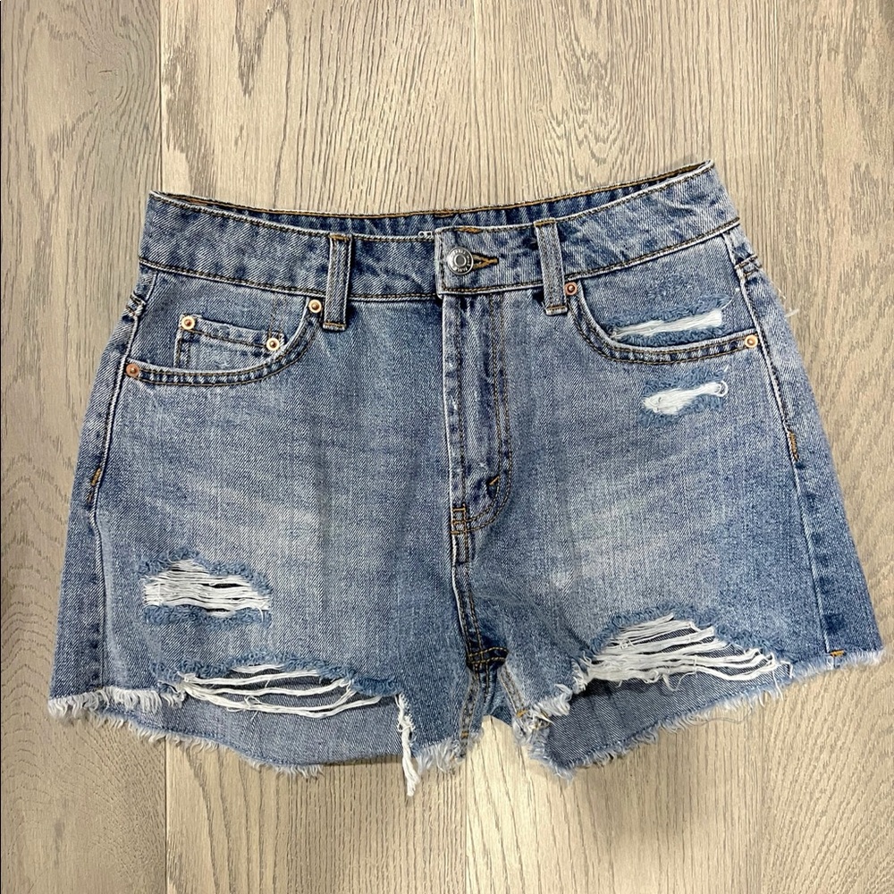 DENIM SHORTS